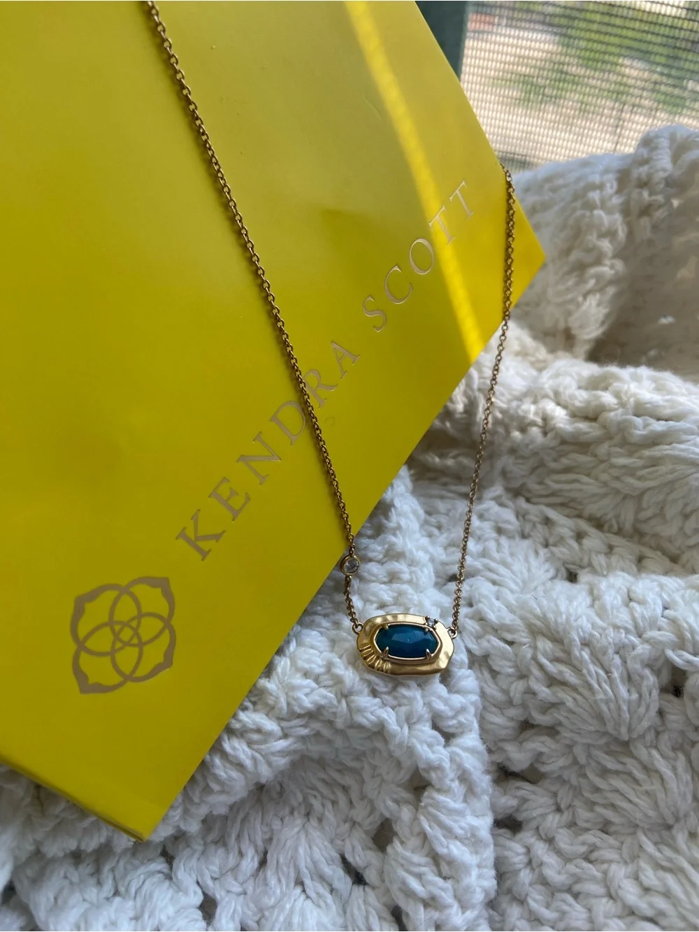 Kendra Scott Teal Gemstone/Crystal Necklace